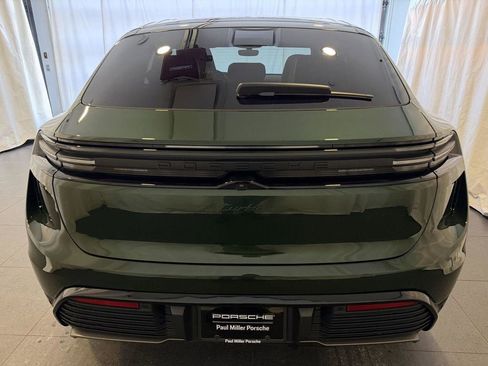 New 2026 Porsche Macan Turbo Electric AWD/4WD image 8