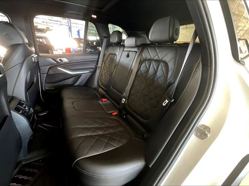Certified 2023 BMW X5 sDrive40i w/ Premium Package image 19