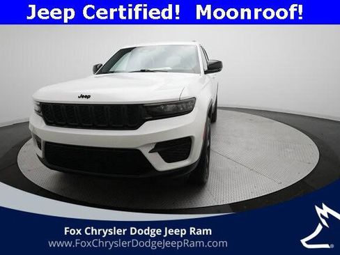 Certified 2023 Jeep Grand Cherokee Altitude image 32