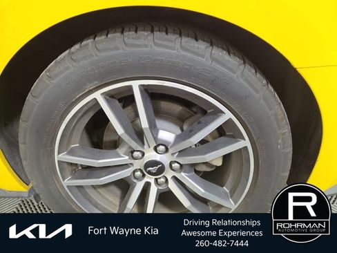 Used 2016 Ford Mustang Premium RWD image 11
