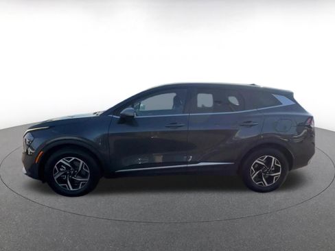 Used 2024 Kia Sportage LX FWD image 9