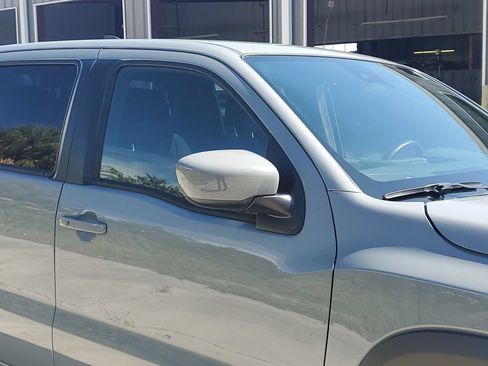 Used 2025 Nissan Frontier PRO-4X w/ Interior Protection Package AWD/4WD image 11