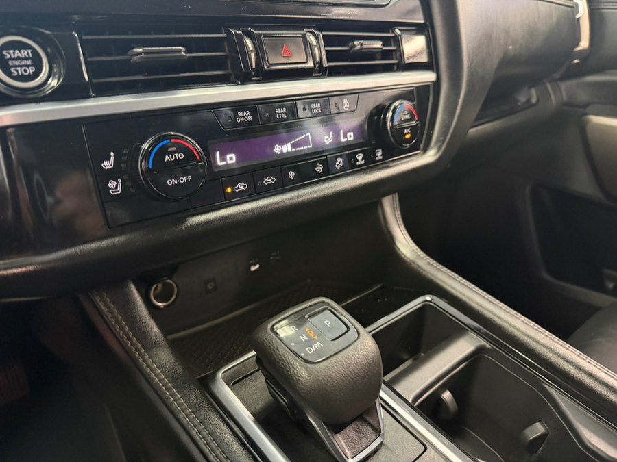 Used 2022 Nissan Pathfinder Platinum AWD/4WD image 61