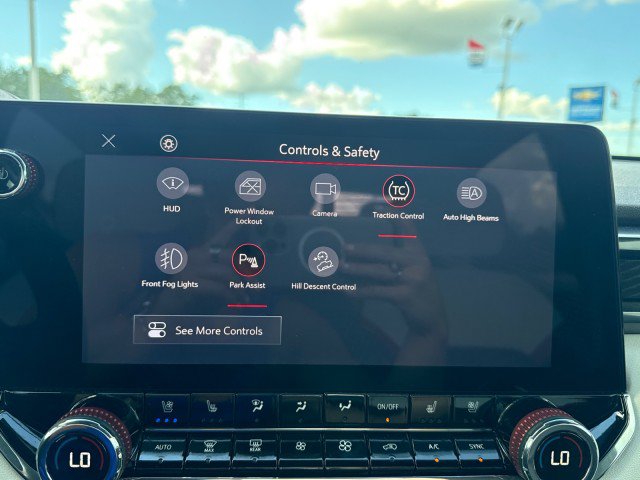 Used 2023 GMC Canyon AT4X AWD/4WD image 25