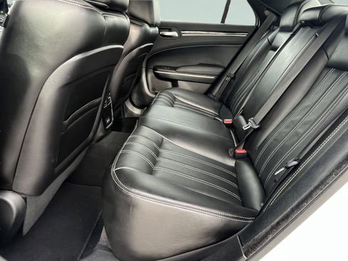 Used 2022 Chrysler 300 S image 11