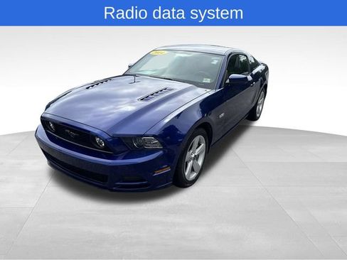 Used 2014 Ford Mustang GT RWD image 4