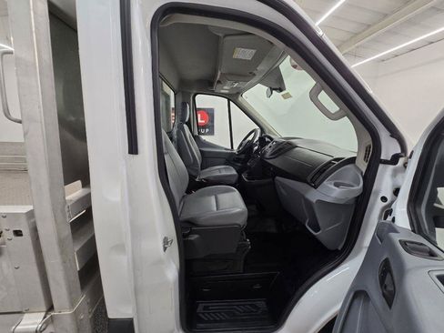 Used 2017 Ford Transit 250 138 RWD image 14