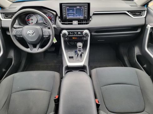 Used 2021 Toyota RAV4 LE image 25