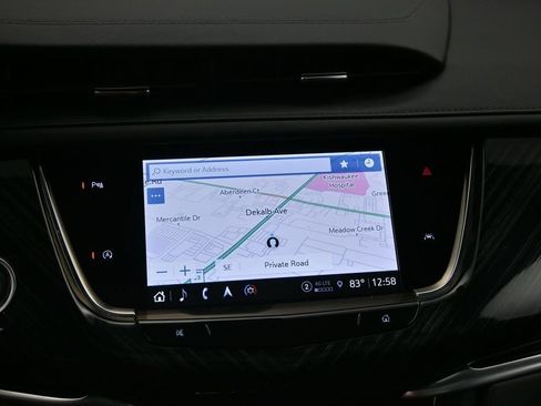 Used 2025 Cadillac XT6 Premium Luxury AWD/4WD image 17