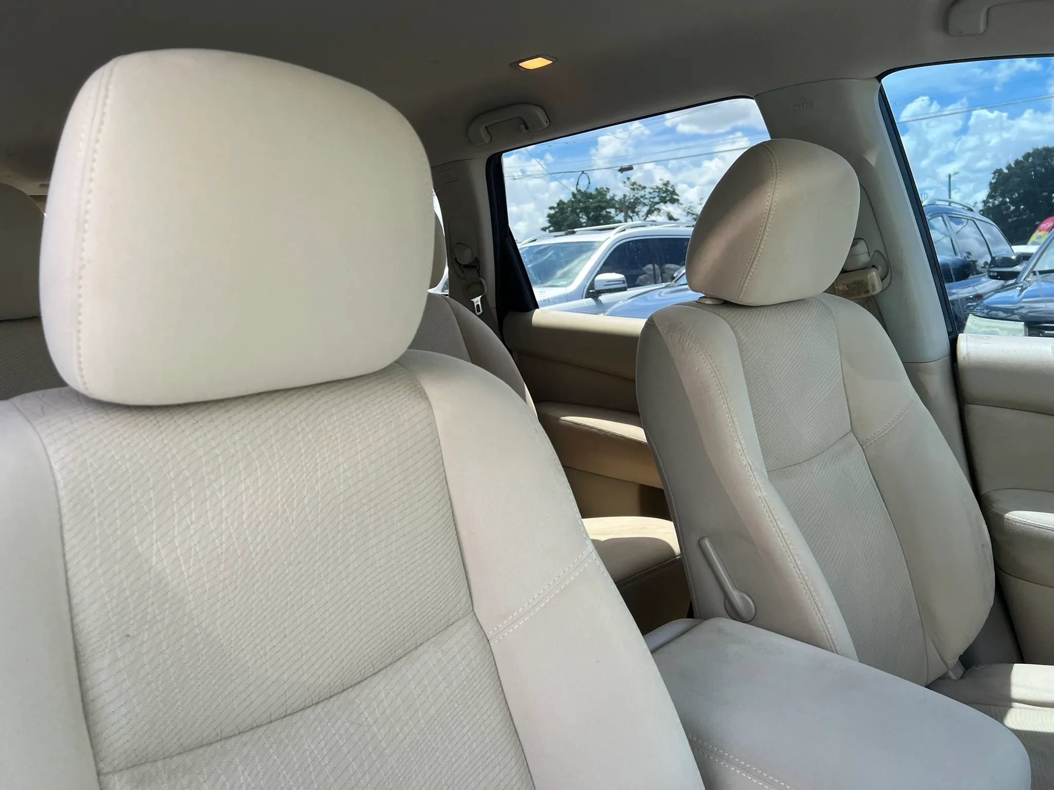 Used 2014 Nissan Pathfinder S FWD image 18