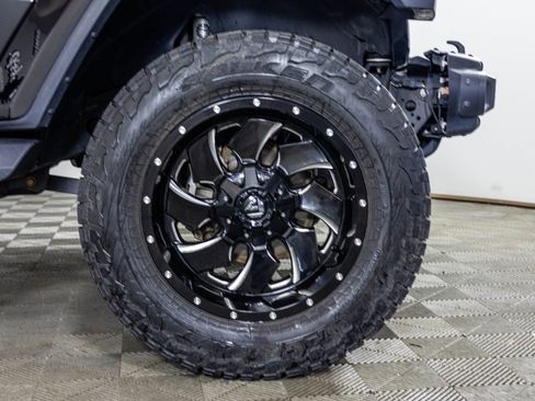 Used 2020 Jeep Wrangler Unlimited Sahara AWD/4WD image 52