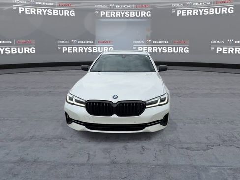Used 2021 BMW 530i xDrive w/ Premium Package AWD/4WD image 3