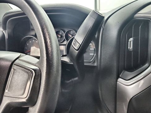 Used 2020 Chevrolet Silverado 1500 Custom Trail Boss w/ Custom Convenience Package AWD/4WD image 30