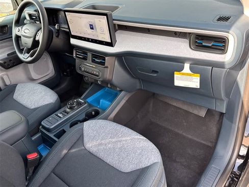 New 2025 Ford Maverick XLT image 13