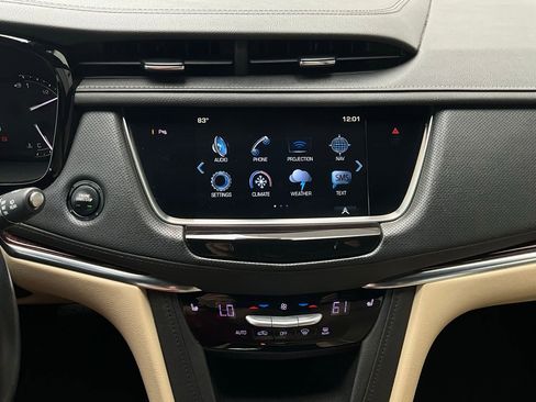 Used 2018 Cadillac XT5 Luxury w/ Driver Awareness Package image 28