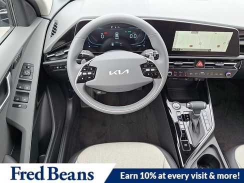 New 2026 Kia Niro FWD image 9