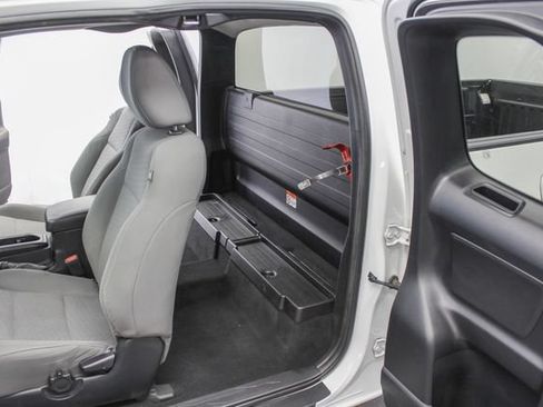 Used 2022 Toyota Tacoma SR AWD/4WD image 17