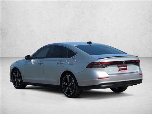 Used 2025 Honda Accord Sport image 8
