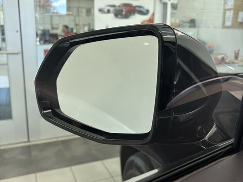 Certified 2022 Cadillac XT4 Luxury image 8