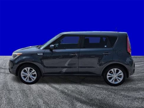 Used 2016 Kia Soul + FWD image 7