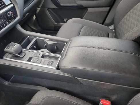 Used 2025 Nissan Pathfinder SV image 20