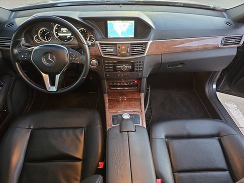 Used 2013 Mercedes-Benz E 350 Sedan image 23