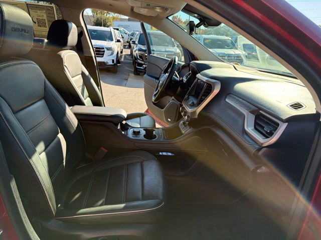 Used 2023 GMC Acadia Denali w/ Denali Ultimate Package AWD/4WD image 31