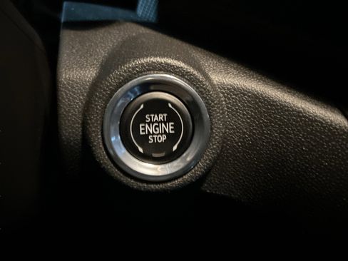 Used 2023 Chevrolet TrailBlazer LT w/ Convenience Package image 32