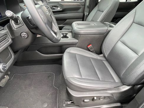 Used 2024 Chevrolet Tahoe Z71 w/ Luxury Package image 14