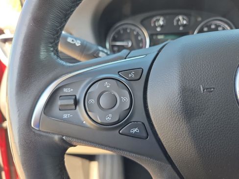 Used 2018 Buick Enclave Premium w/ Experience Buick Package FWD image 23