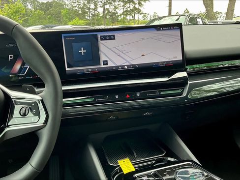 Certified 2025 BMW 530i RWD image 7