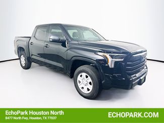 Used 2025 Toyota Tundra SR video 1