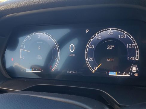 Used 2024 Jeep Grand Cherokee Limited image 18