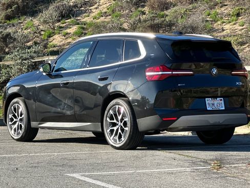 Used 2025 BMW X3 xDrive30i w/ Premium Package image 7