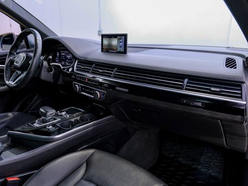 Used 2018 Audi Q7 3.0T Prestige w/ Prestige Package image 19