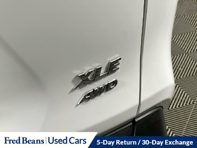 Used 2019 Toyota RAV4 XLE w/ All Weather Liner Package AWD/4WD image 39