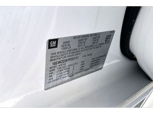 Used 2015 Chevrolet Silverado 3500 LT w/ LT Convenience Package image 9