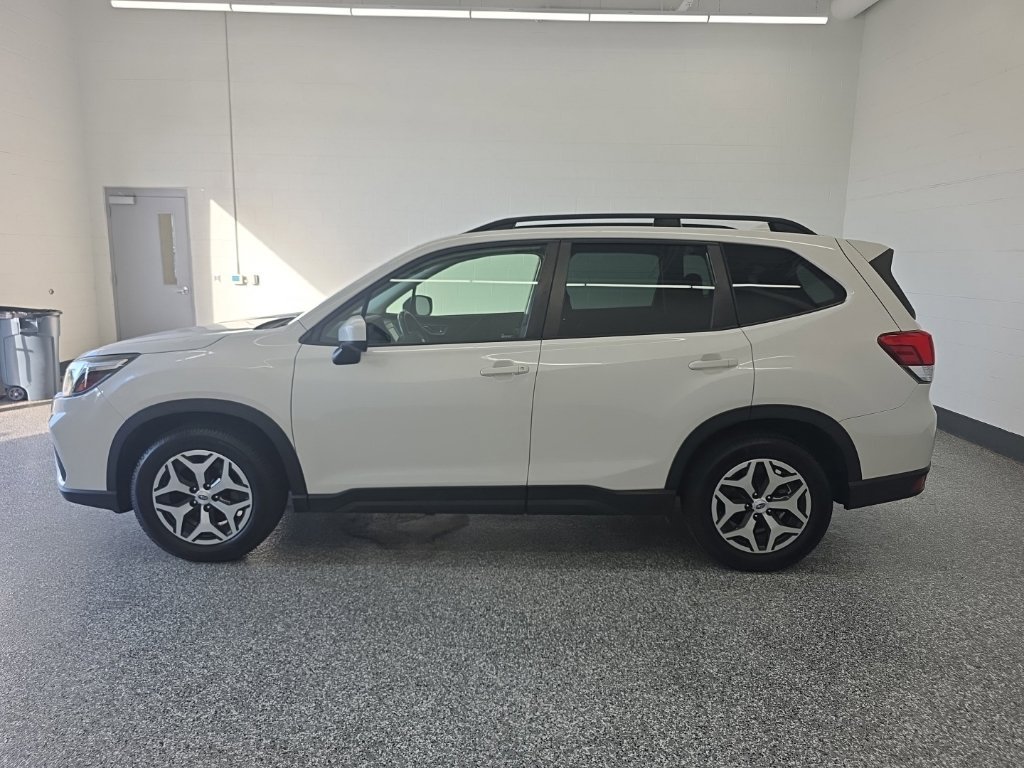 Used 2020 Subaru Forester Premium AWD/4WD image 2