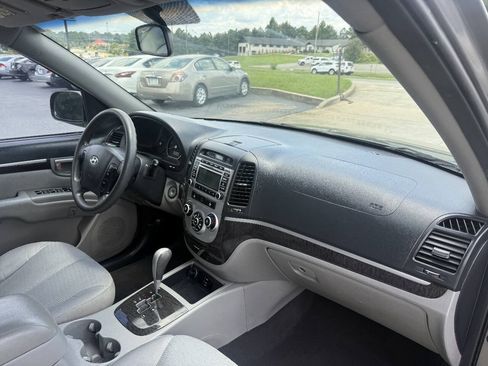 Used 2009 Hyundai Santa Fe GLS FWD image 14