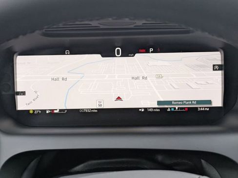 Used 2025 Land Rover Discovery Sport Dynamic SE image 8