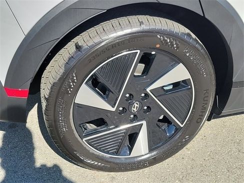 New 2026 Hyundai Ioniq 5 SE image 25