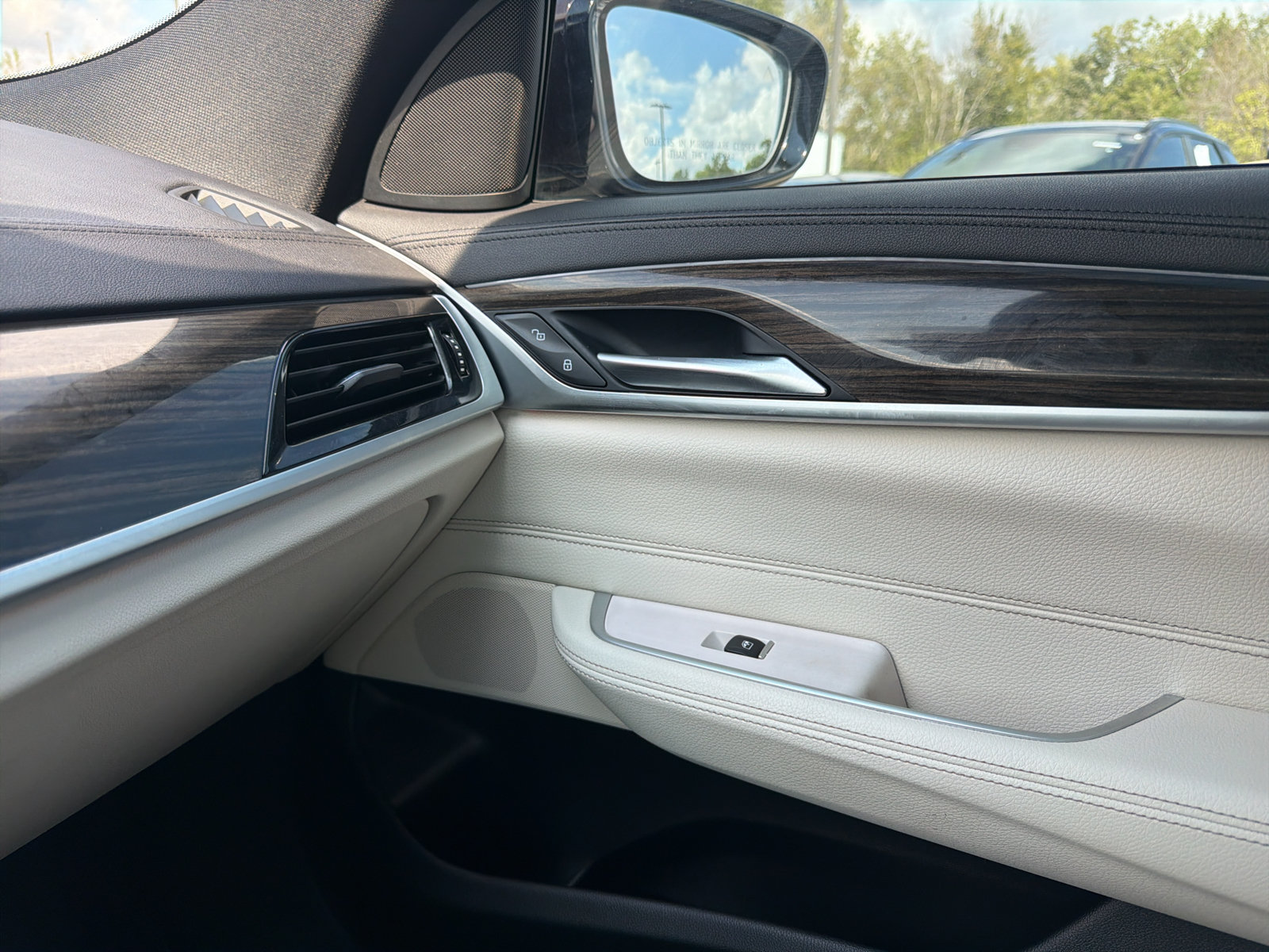 Used 2019 BMW 640i Gran Turismo xDrive w/ Premium Package AWD/4WD image 14