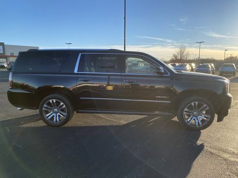 Used 2018 GMC Yukon XL Denali w/ Denali Ultimate Package image 8