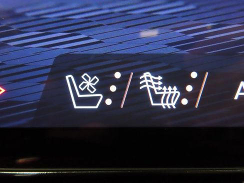 Used 2024 Chevrolet Traverse RS w/ LPO, Floor Liner Package image 26