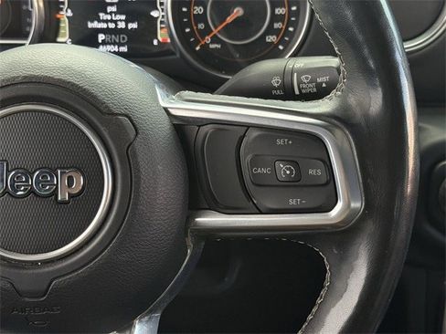 Used 2021 Jeep Gladiator Overland w/ Popular Equipment Package image 15