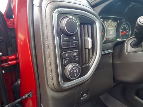 Used 2019 Chevrolet Silverado 1500 High Country w/ Technology Package AWD/4WD image 22