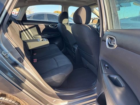 Used 2017 Nissan Sentra SR Turbo w/ SR Midnight Edition image 12