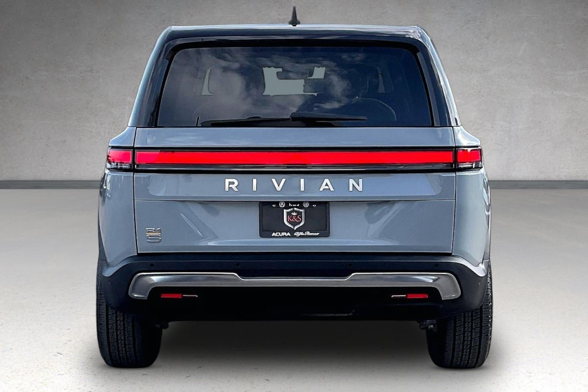 Used 2023 Rivian R1S Adventure Quad AWD/4WD image 4