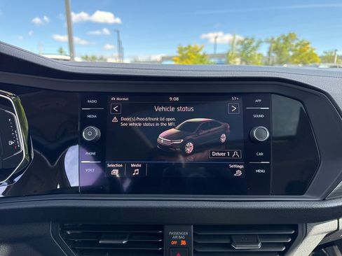 Used 2019 Volkswagen Jetta SEL FWD image 19