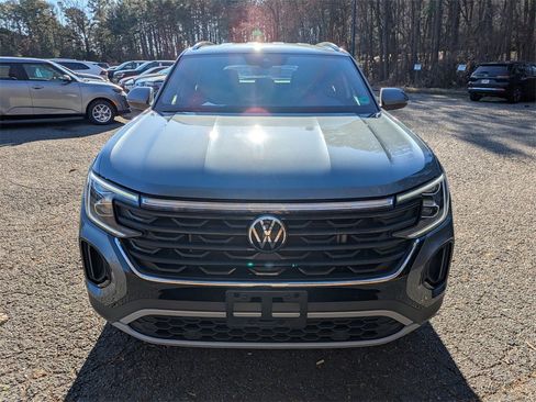 Used 2024 Volkswagen Atlas Cross Sport SE image 9